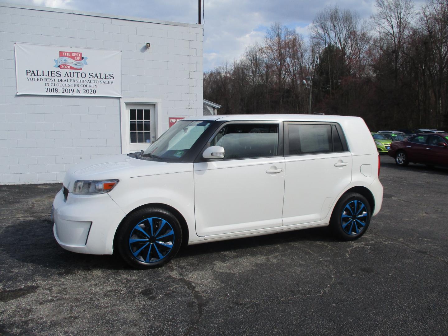 2009 WHITE Scion xB (JTLKE50E391) , AUTOMATIC transmission, located at 540a Delsea Drive, Sewell, NJ, 08080, (856) 589-6888, 39.752560, -75.111206 - Photo#1